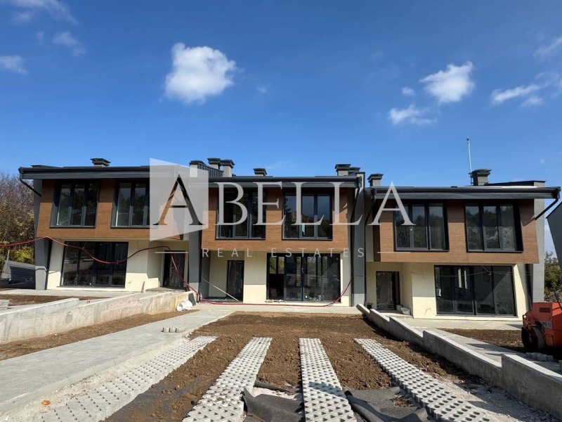 Продава КЪЩА, град София, с. Панчарево • 566400 € / 1107782.11 лв. • 23734834 1