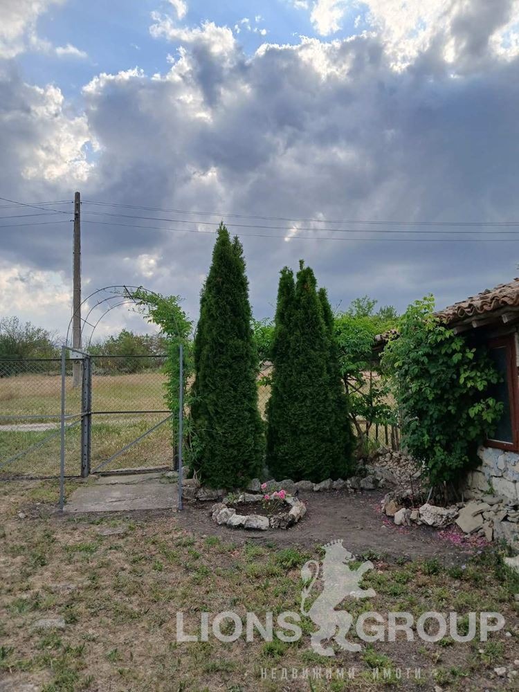 Продава КЪЩА, с. Звънец, област Варна, снимка 4 - Къщи - 54939096