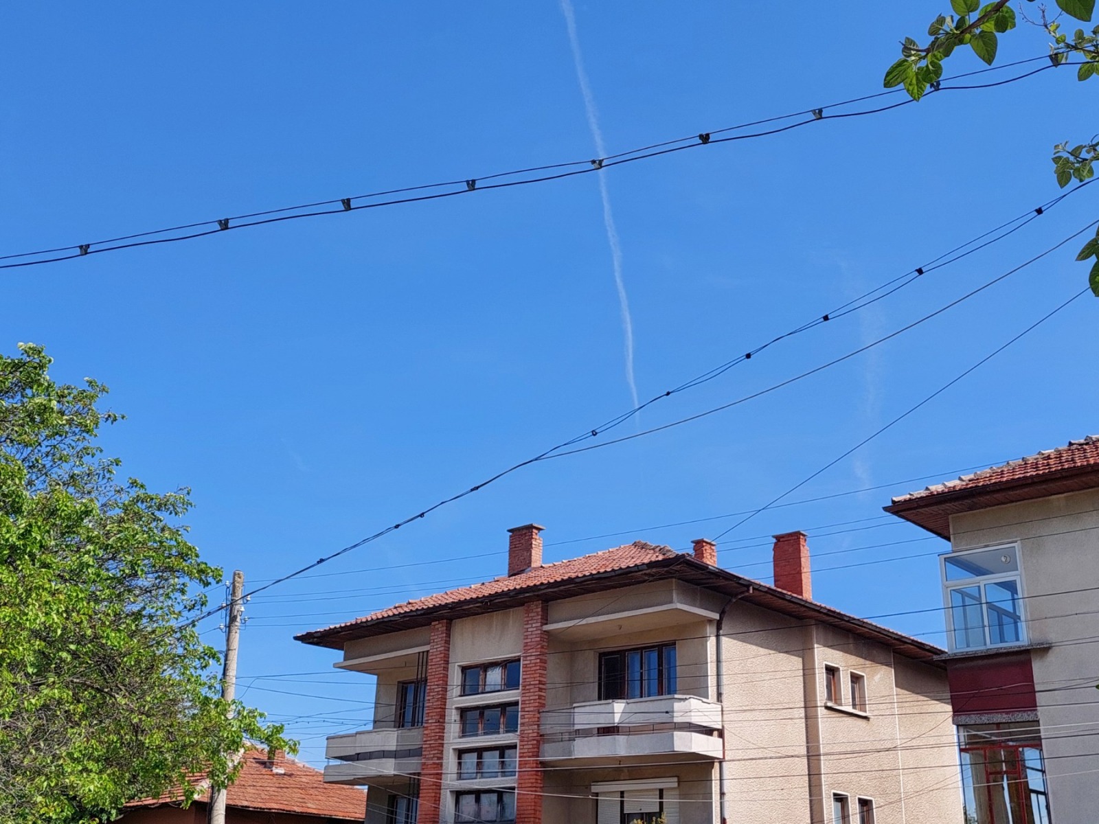 Продава МНОГОСТАЕН, гр. Левски, област Плевен