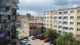 Studio Tsentar, Pernik 8