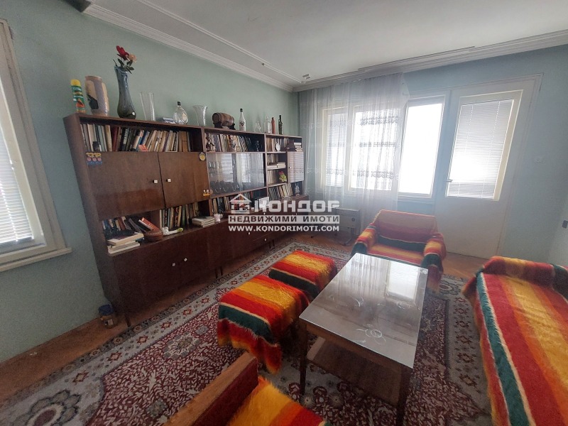 In vendita  2 camere da letto Plovdiv , Vastanicheski , 114 mq | 76176512 - Immagine [2]