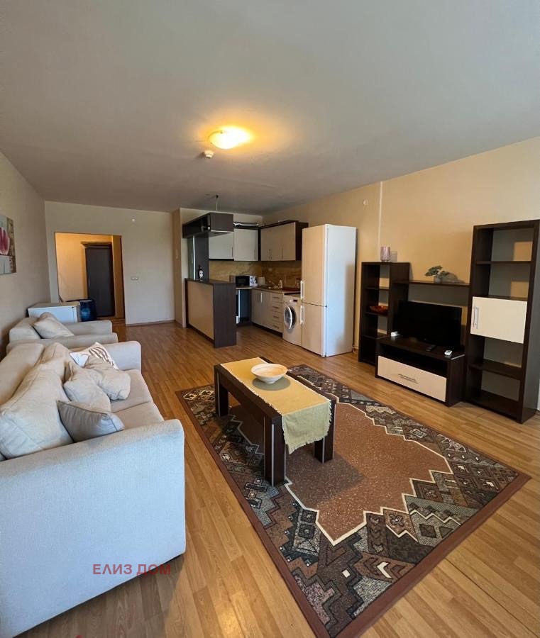 In vendita  2 camere da letto Varna , k.k. Zlatni piasatsi , 120 mq | 98734499