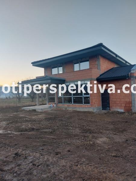 Продава КЪЩА, с. Първенец, област Пловдив, снимка 2 - Къщи - 49300796