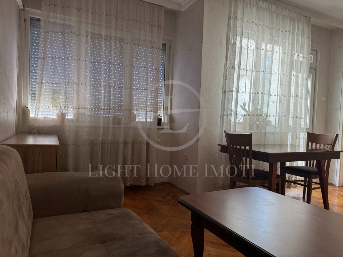 Продава МНОГОСТАЕН, гр. Пловдив, Христо Смирненски, снимка 2 - Апартаменти - 55632682