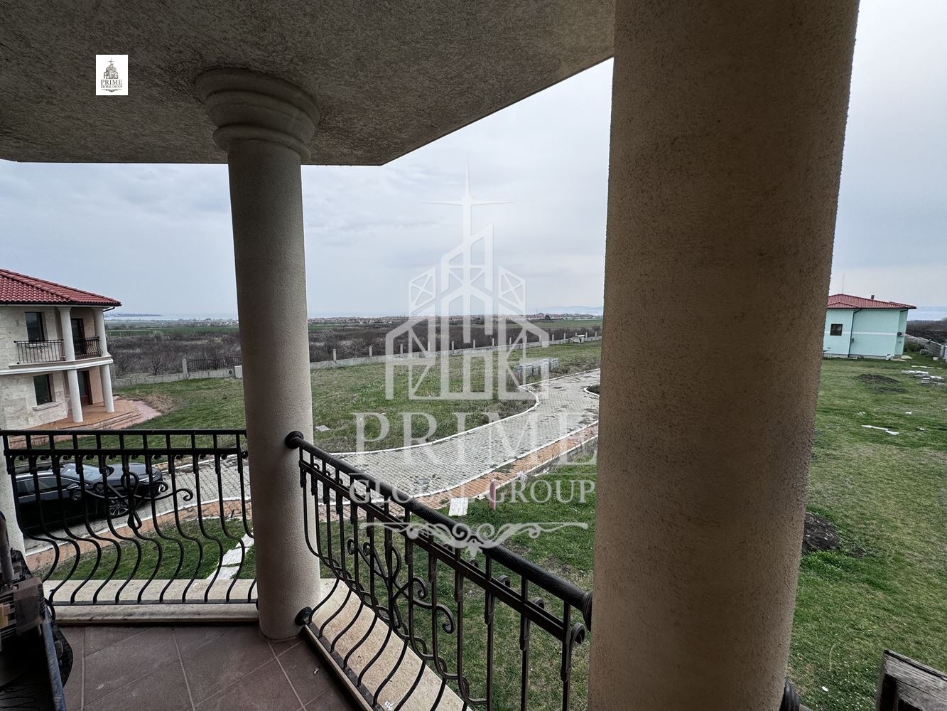 Продава КЪЩА, гр. Бургас, Сарафово, снимка 2 - Къщи - 56196276