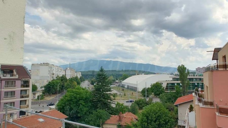 Eladó  2 hálószobás Sofia , Ljulin - centar , 137 négyzetméter | 93405414