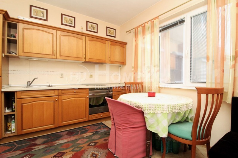 Продава  3-стаен град Пловдив , Тракия , 87 кв.м | 45135070