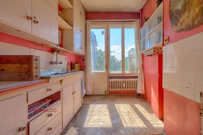 Продава 3-СТАЕН, гр. София, Център, снимка 13 - Апартаменти - 52457038