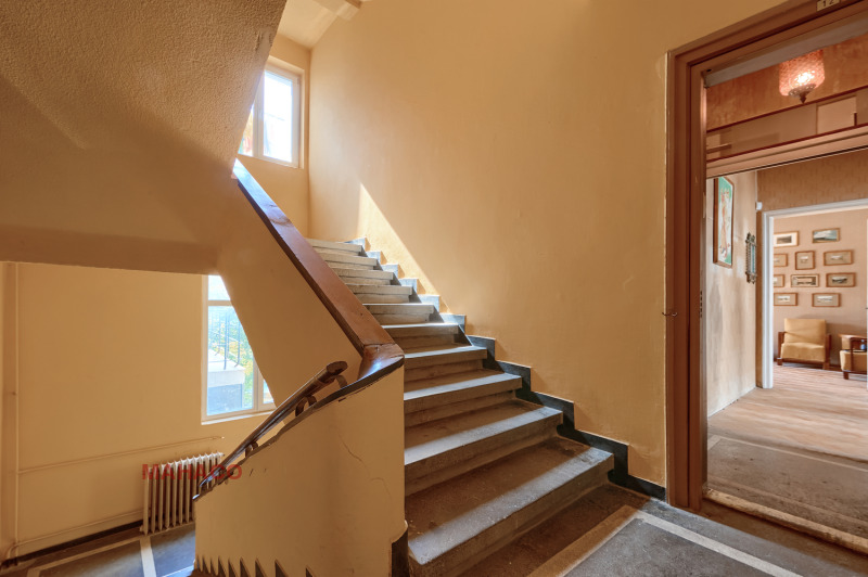 Продава 3-СТАЕН, гр. София, Център, снимка 16 - Апартаменти - 52457038