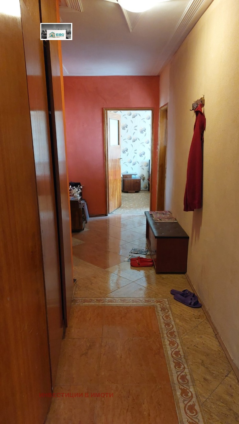 Продава  3-стаен град Перник , Димова махала , 75 кв.м | 90380321 - изображение [2]