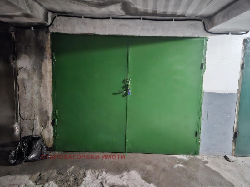 Te koop  Garage Stara Zagora , Tsentar , 32 m² | 25628005