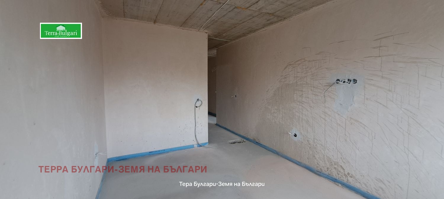 Продава 4-СТАЕН, гр. Перник, Изток, снимка 3 - Апартаменти - 54930876