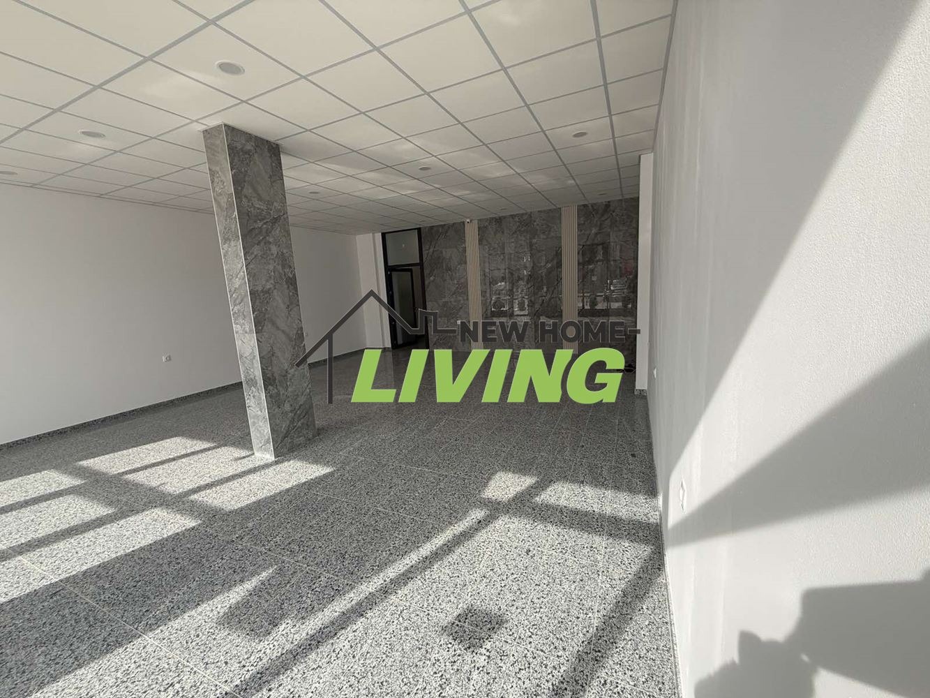 Продава МАГАЗИН, гр. Пловдив, Христо Смирненски, снимка 2 - Магазини - 53911064