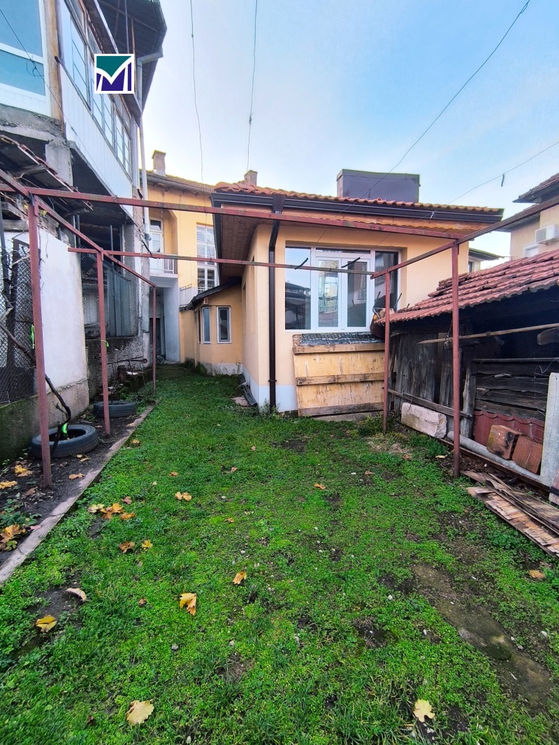 Продава КЪЩА, гр. Враца, Център, снимка 3 - Къщи - 52520604