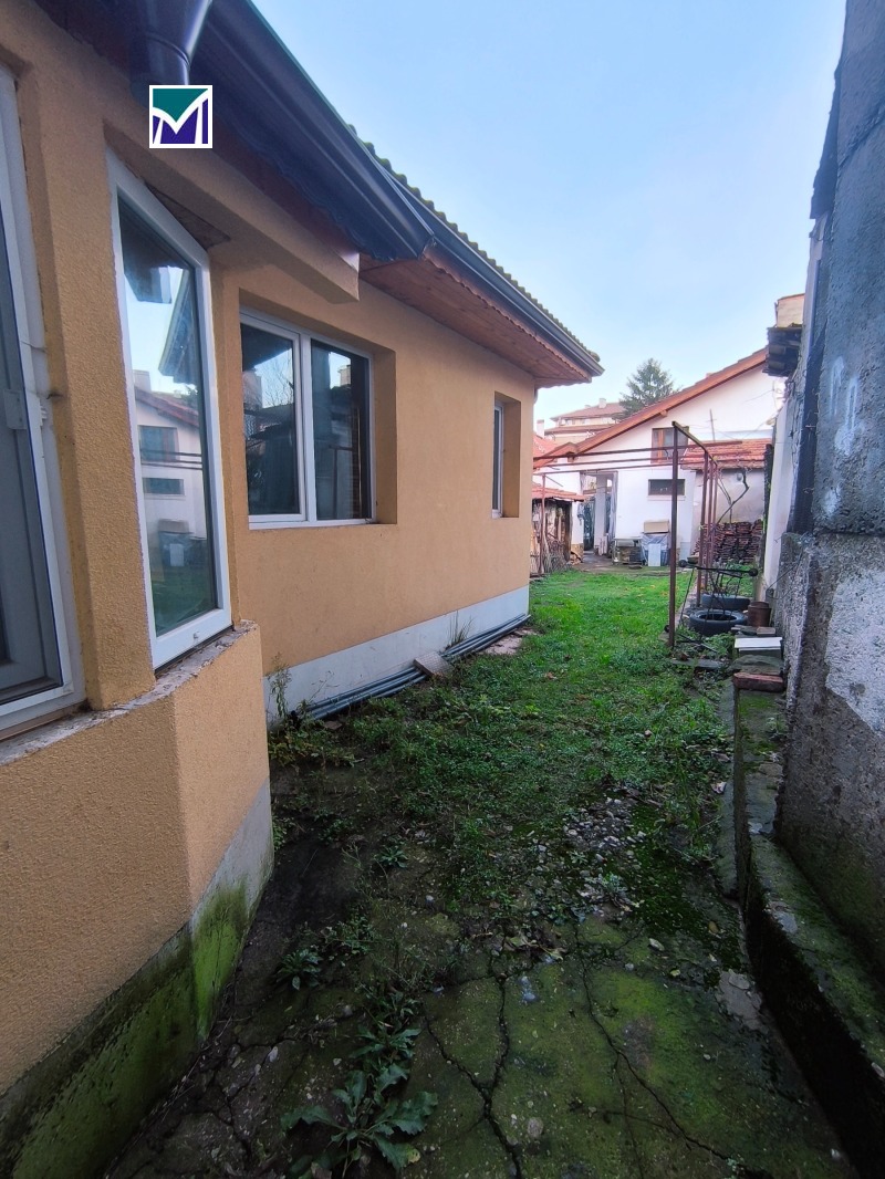 Продава КЪЩА, гр. Враца, Център, снимка 2 - Къщи - 52520604