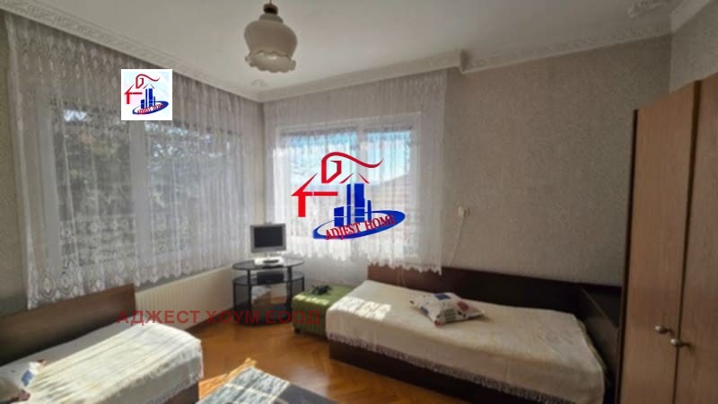 Продава КЪЩА, гр. Шумен, Дивдядово, снимка 10 - Къщи - 53505295