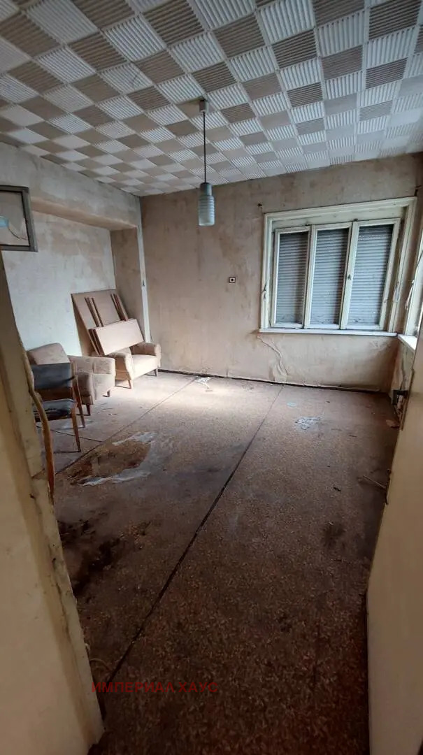 Продава КЪЩА, гр. Хасково, Център, снимка 2 - Къщи - 55832578