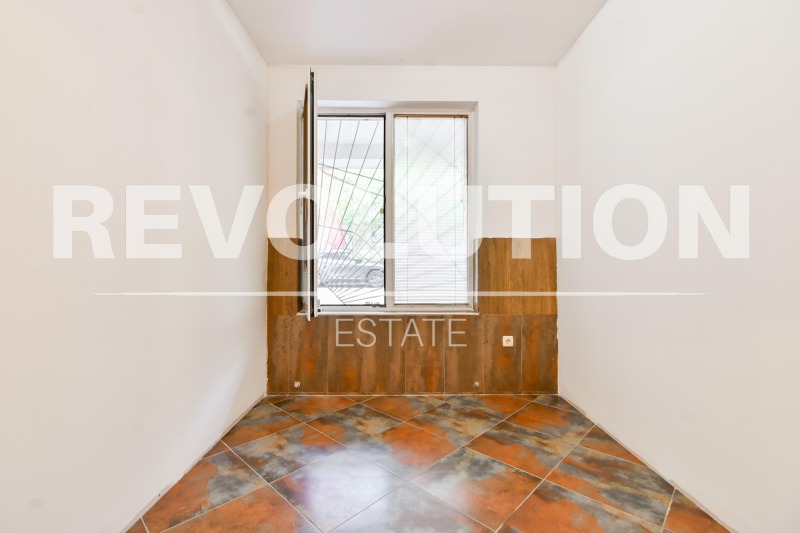 Eladó  Hivatal Sofia , Vitosa , 120 négyzetméter | 42203655 - kép [8]