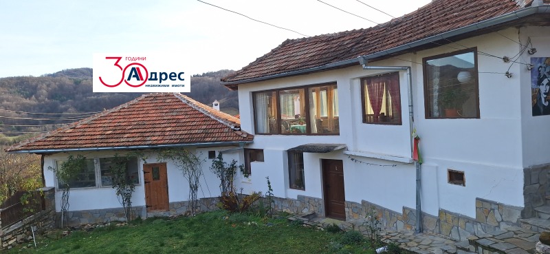 Продава КЪЩА, гр. Елена, област Велико Търново, снимка 15 - Къщи - 52706839
