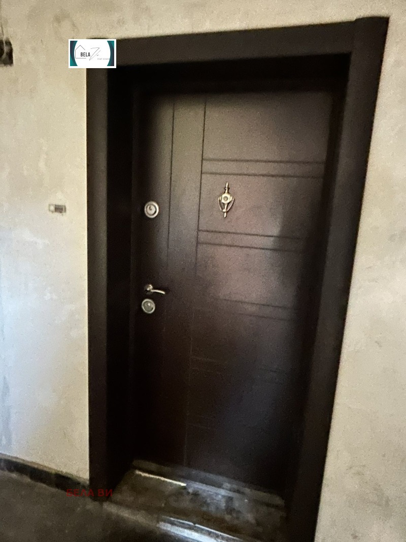 Продава  2-стаен, град Перник, Център • 82 000 EUR • ID 26349669 — holmes.bg - [1] 
