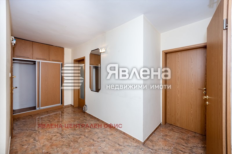 Продава  3-стаен град София , Младост 2 , 140 кв.м | 76592678 - изображение [13]