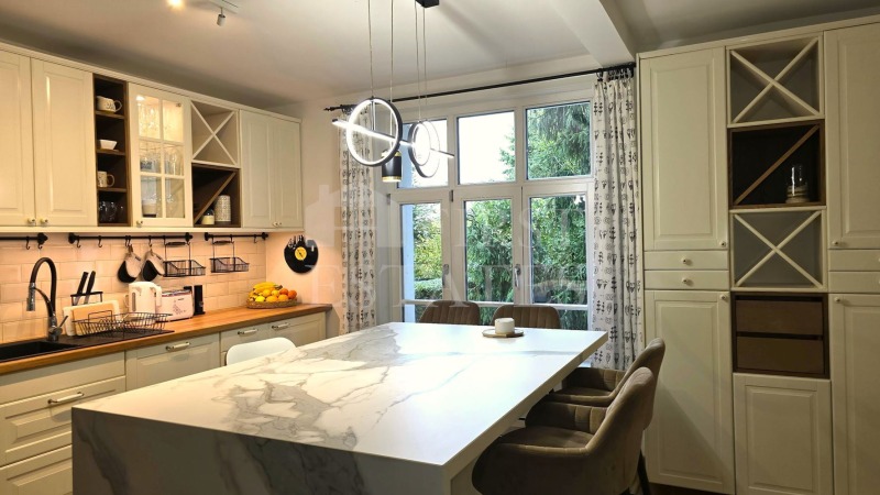 Продава КЪЩА, гр. София, в.з.Малинова долина, снимка 3 - Къщи - 52140731