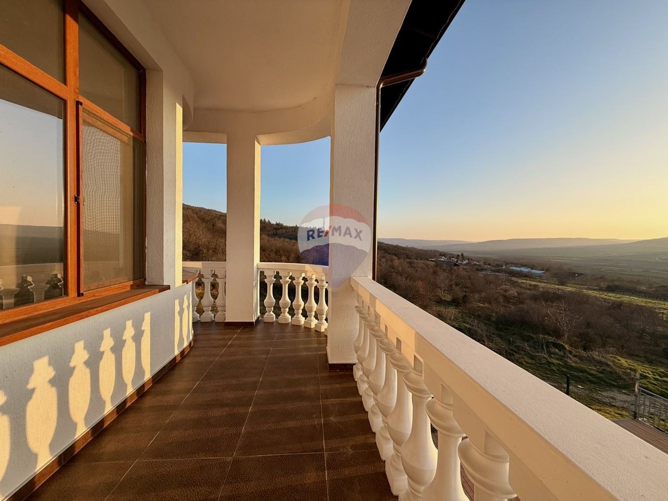 Продава КЪЩА, гр. Балчик, област Добрич, снимка 12 - Къщи - 54154113