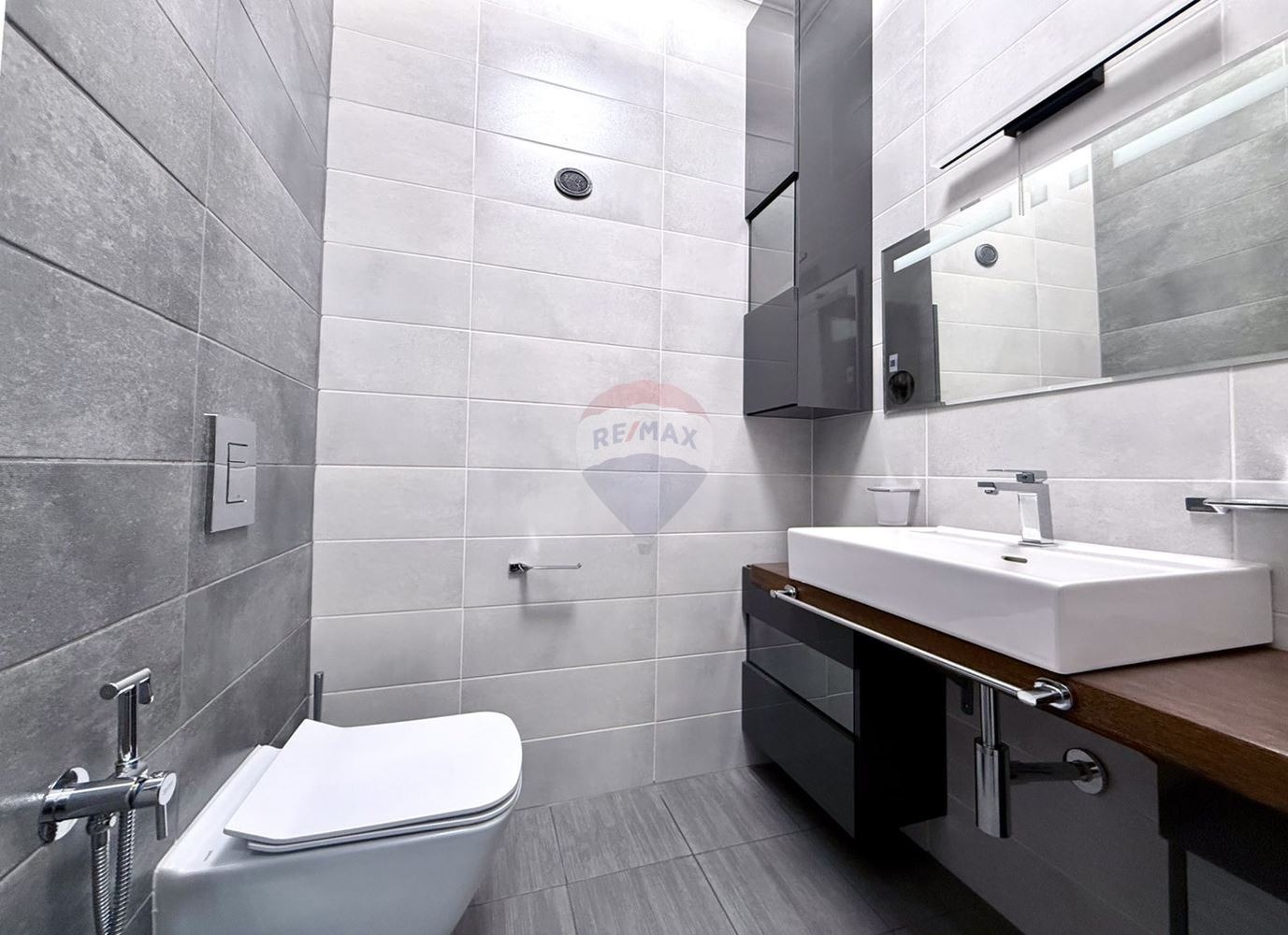 Продава КЪЩА, гр. Балчик, област Добрич, снимка 14 - Къщи - 54154113