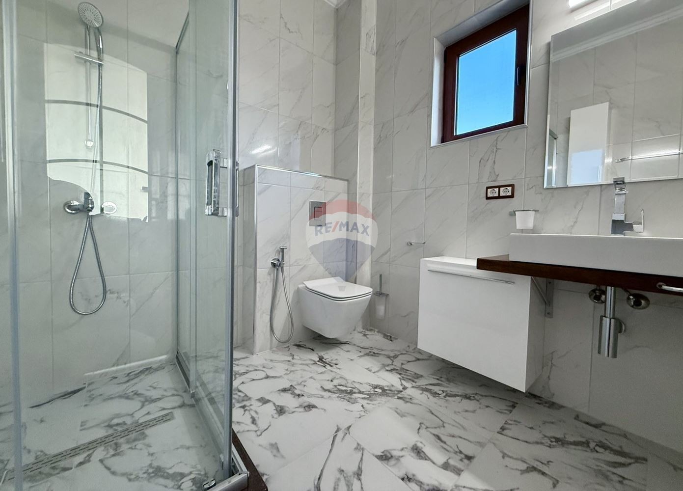 Продава КЪЩА, гр. Балчик, област Добрич, снимка 9 - Къщи - 54154113