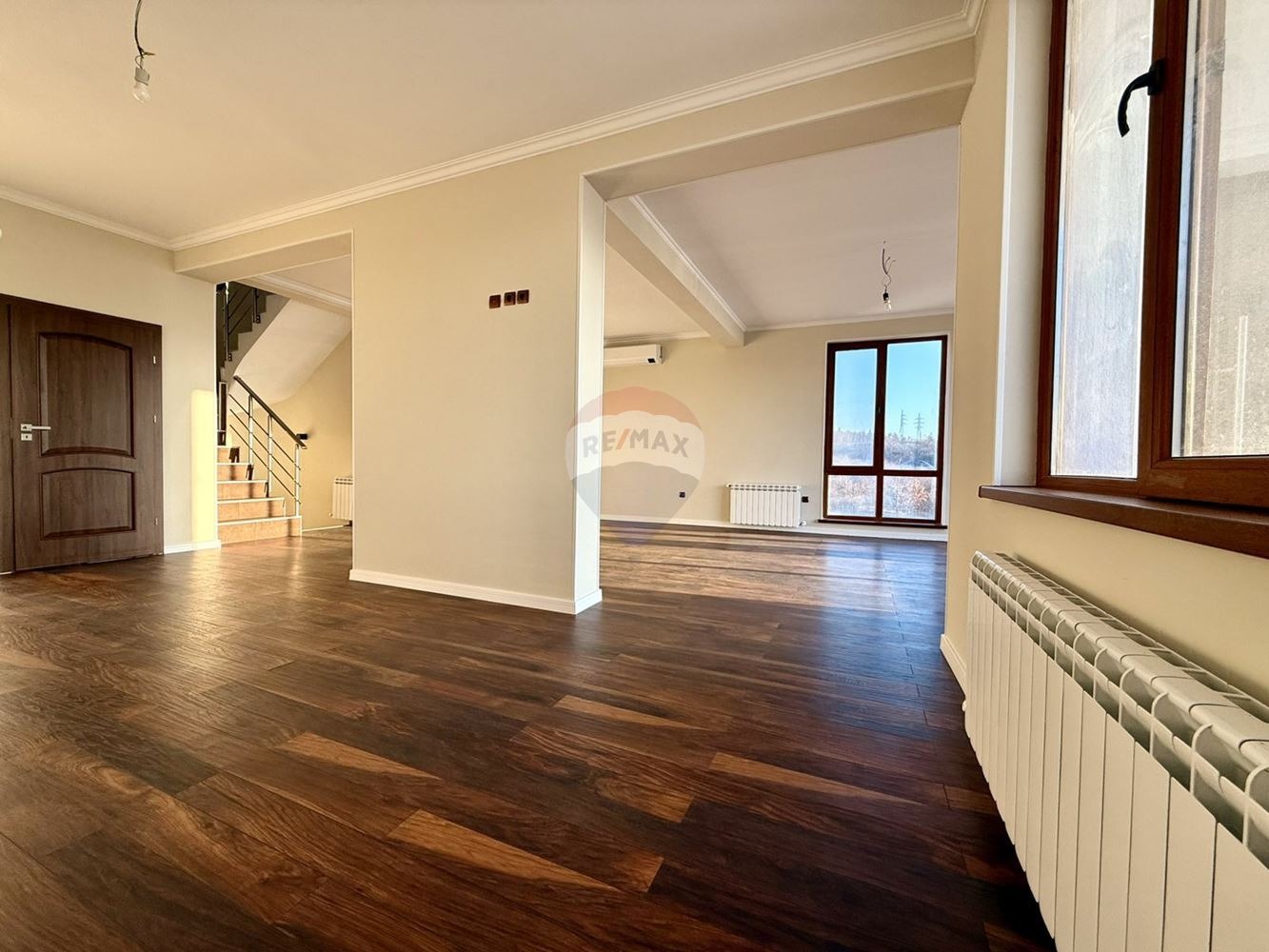 Продава КЪЩА, гр. Балчик, област Добрич, снимка 4 - Къщи - 54154113