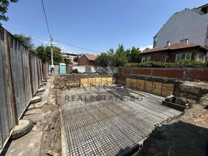 For Sale  2 bedroom Plovdiv , Kyuchuk Parizh , 104 sq.m | 69338117 - image [2]