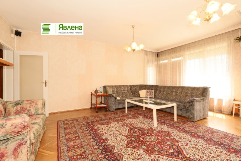 Eladó  2 hálószobás Sofia , Izgrev , 100 négyzetméter | 46796115 - kép [2]