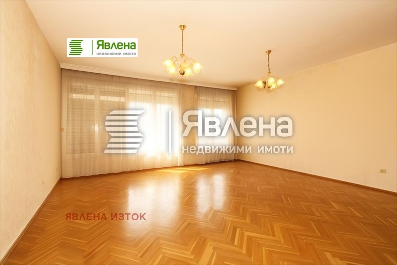 À vendre  2 chambres Sofia , Izgrev , 100 m² | 46796115