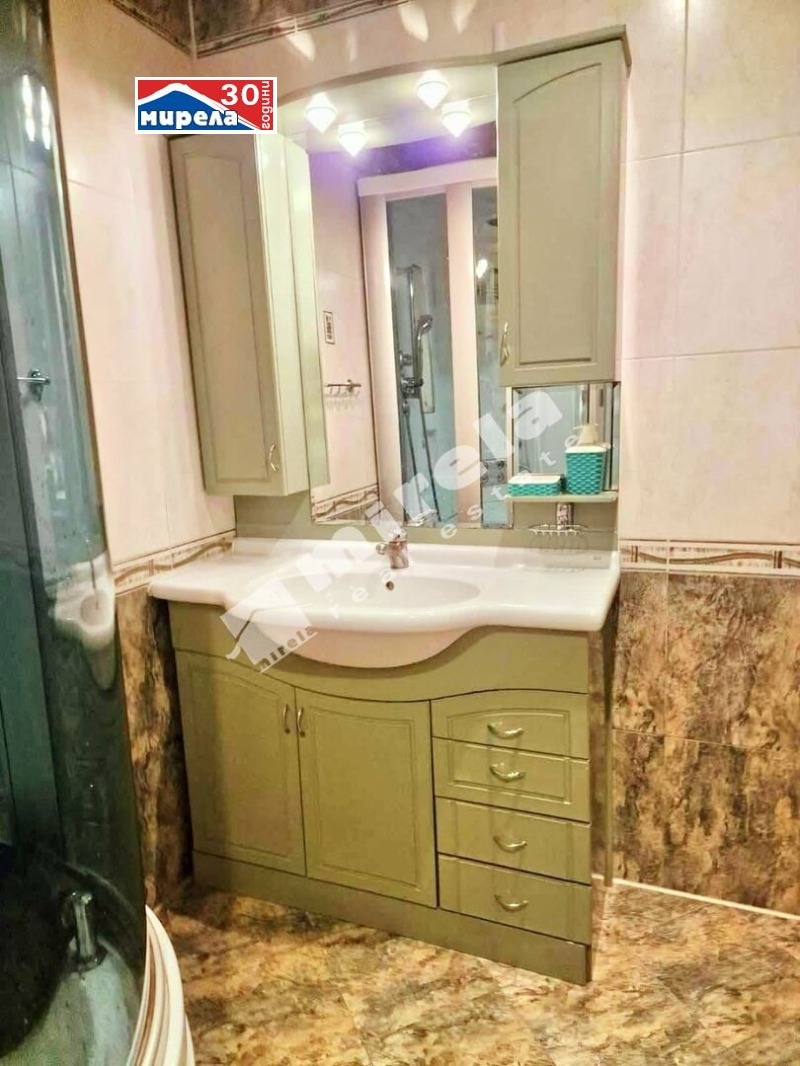 Продава 3-СТАЕН, гр. Велико Търново, Колю Фичето, снимка 12 - Апартаменти - 52475823