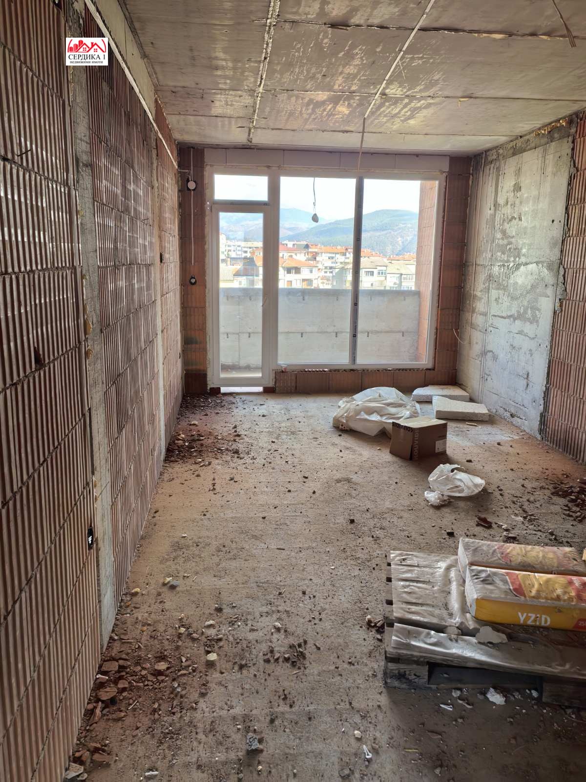 Продава 2-СТАЕН, гр. Благоевград, Освобождение, снимка 2 - Апартаменти - 53472099