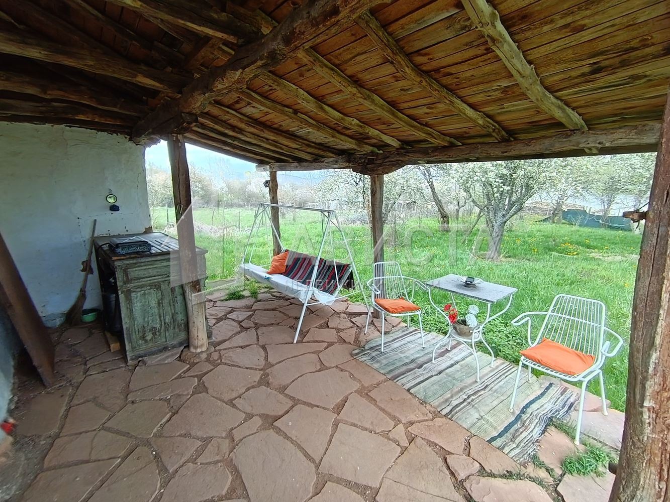 Продава КЪЩА, с. Егълница, област Перник, снимка 15 - Къщи - 54249463