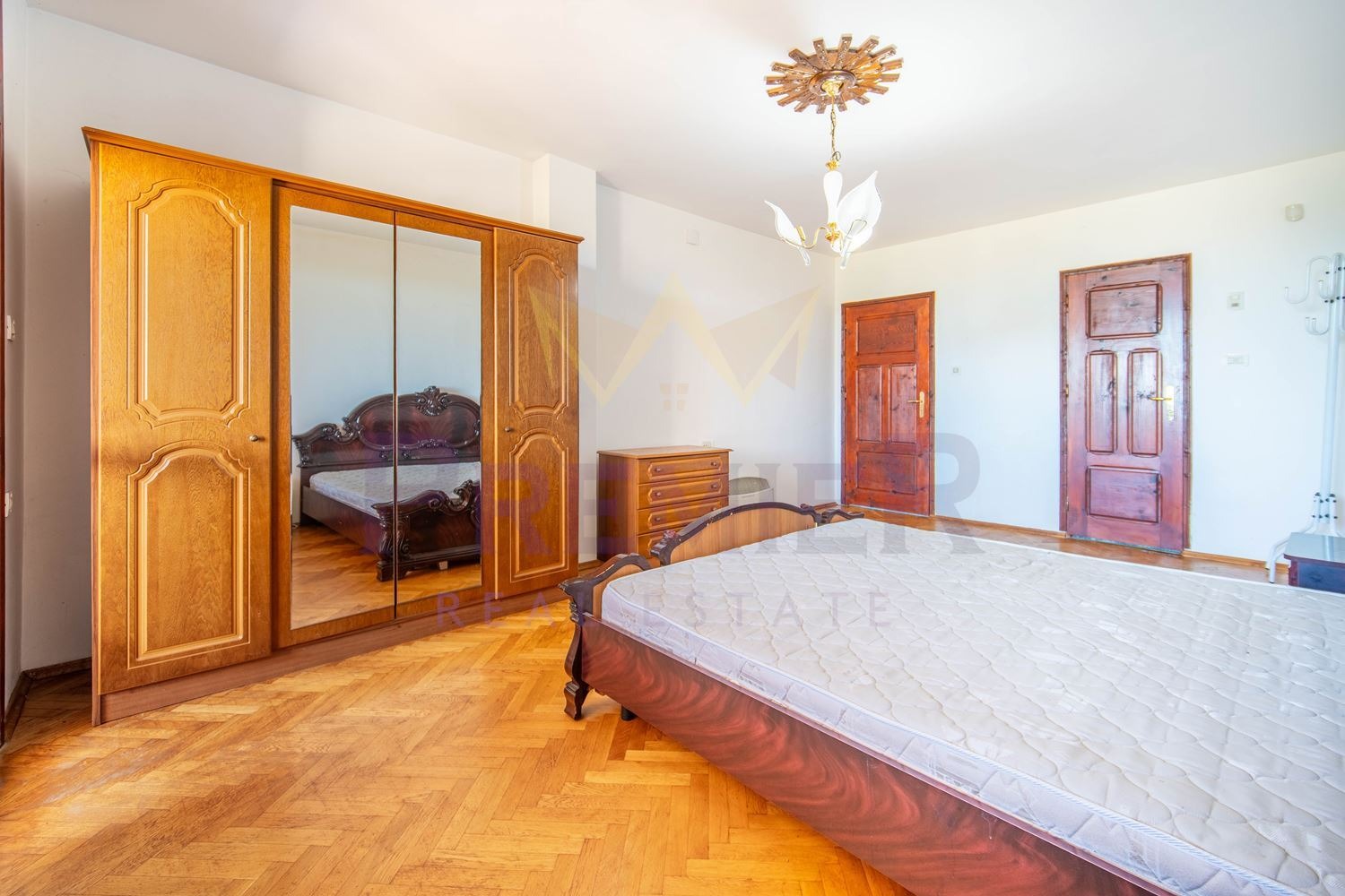 Продава КЪЩА, гр. Варна, м-т Горна Трака, снимка 9 - Къщи - 54751632