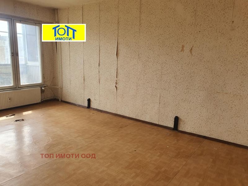 Продава 4-СТАЕН в град Русе, Възраждане - 120 кв.м / 120 000 € » 234 699.60 лв., ТОП ИМОТИ ООД