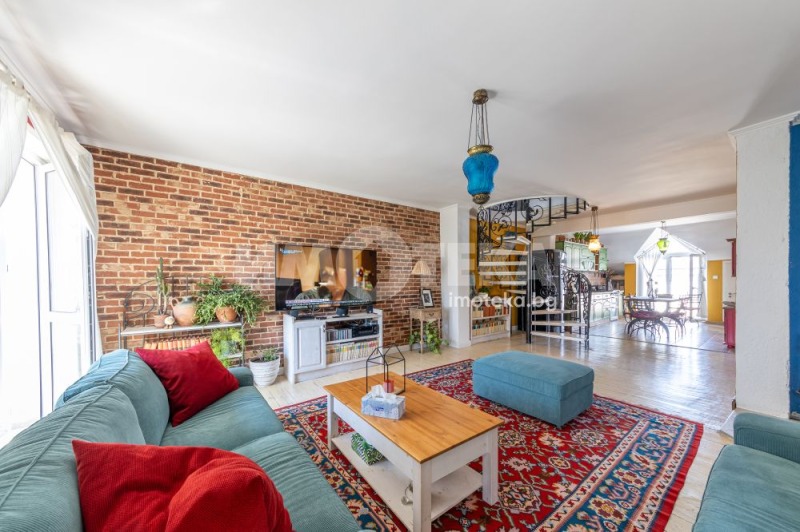 Продава  3-стаен, град Варна, Окръжна болница-Генерали •  210 000 € • ID 18556341 — holmes.bg - [1] 