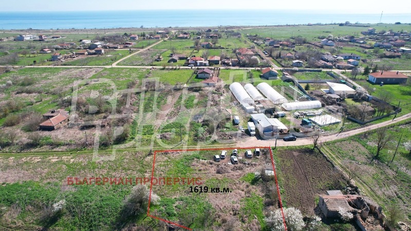 Продава ПАРЦЕЛ в област Добрич, с. Божурец - 1619 кв.м / 19 500 € » 38 138.69 лв., БЪЛГЕРИАН ПРОПЕРТИС