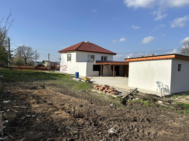 Продава КЪЩА, с. Бенковски, област Варна, снимка 2 - Къщи - 52647051