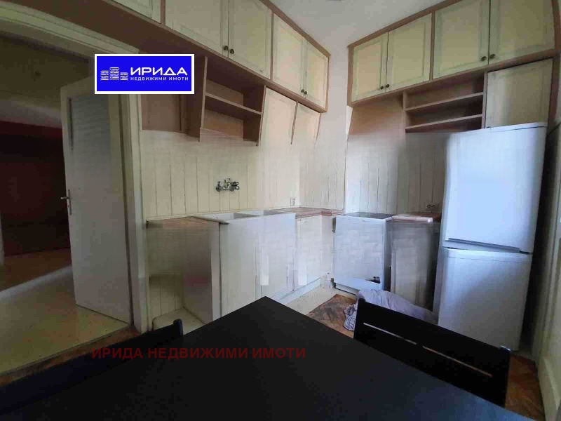 Продава  2-стаен град София , Център , 81 кв.м | 11990175 - изображение [3]