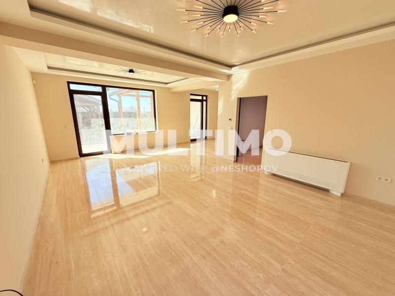 Myytävänä  Talo Sofia , Dobroslavtsi , 370 neliömetriä | 36444307 - kuva [2]