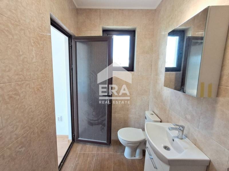 Продава КЪЩА, с. Езерец, област Добрич, снимка 14 - Къщи - 55024620