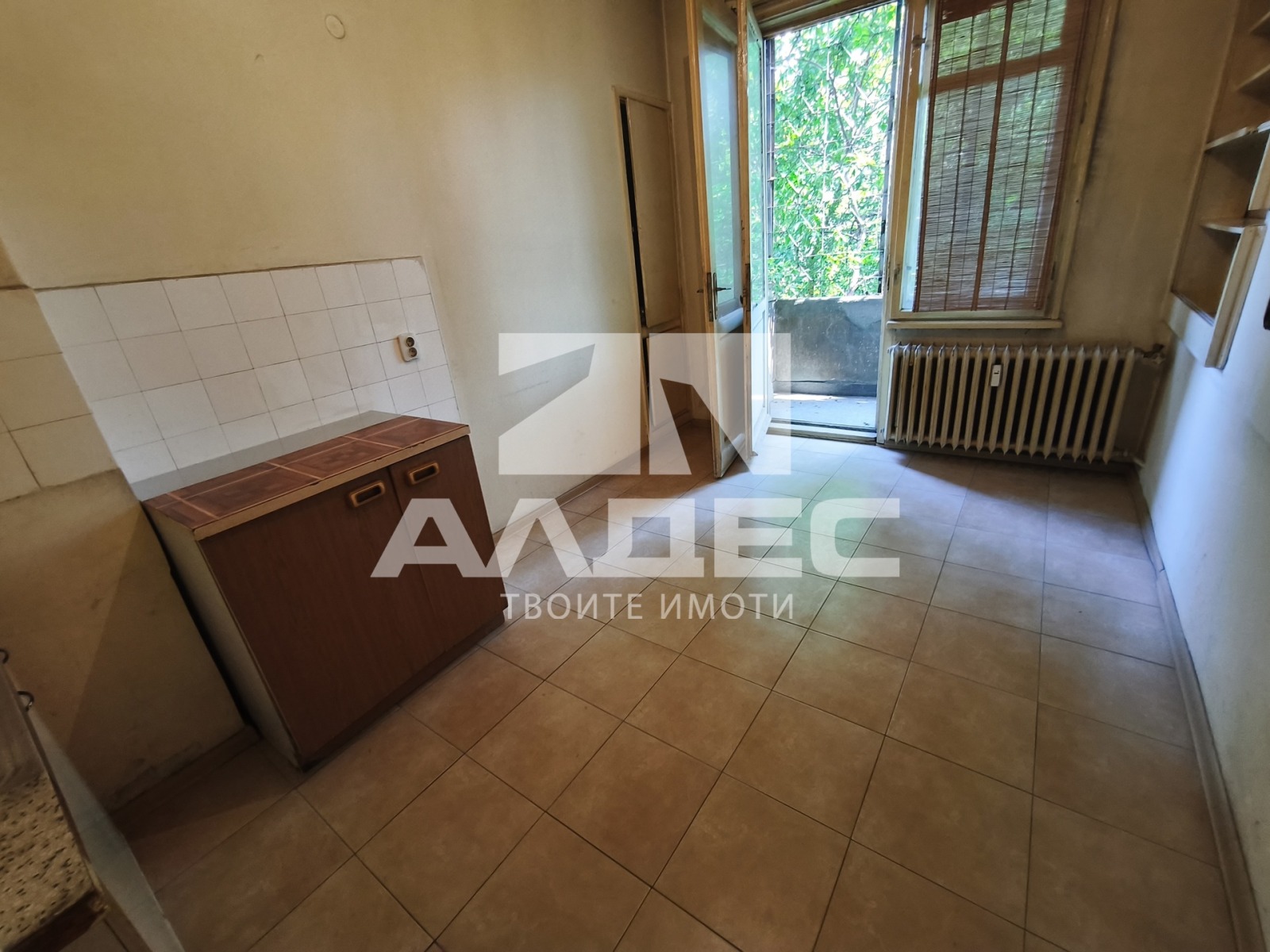 Продава 3-СТАЕН, гр. София, Докторски паметник, снимка 9 - Апартаменти - 55314456