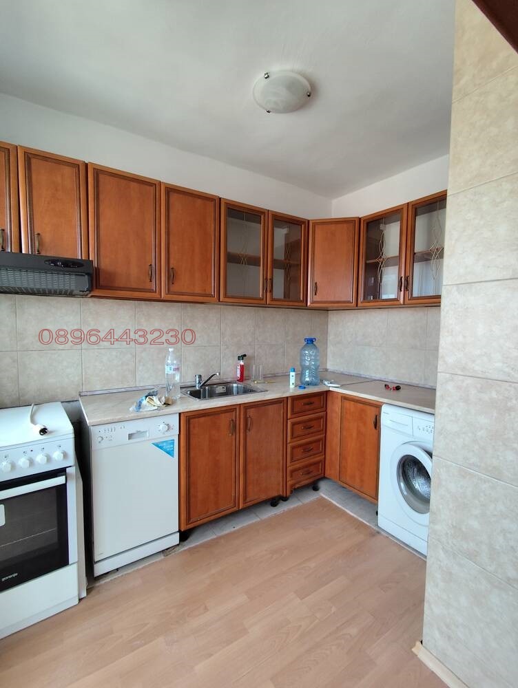 Продава ЕТАЖ ОТ КЪЩА, гр. Шумен, Тракия, снимка 4 - Етаж от къща - 54328823