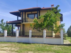 Ev Cariçino, bölge Dobriç 2