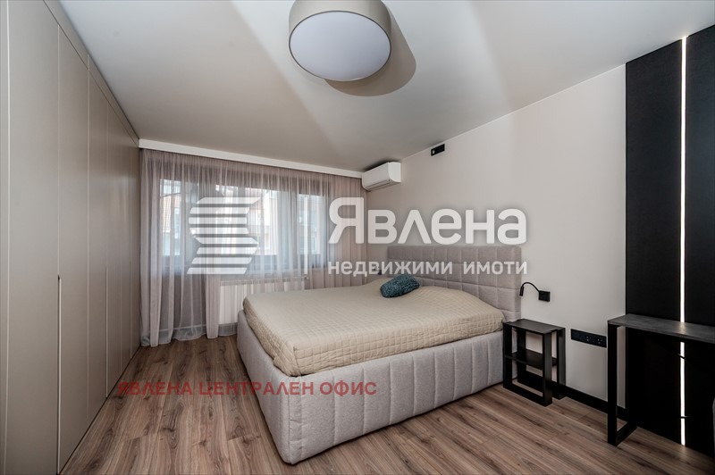 Продава 4-СТАЕН, гр. София, Център, снимка 9 - Апартаменти - 54117236