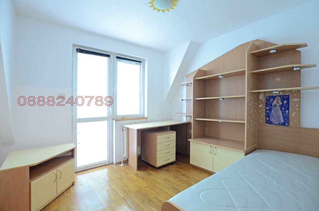 Продава МНОГОСТАЕН, гр. Добрич, Център, снимка 15 - Апартаменти - 54820172