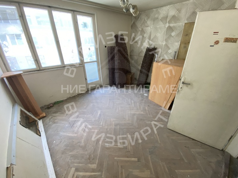 De vânzare  3 dormitoare Varna , Țentâr , 120 mp | 68066812 - imagine [2]